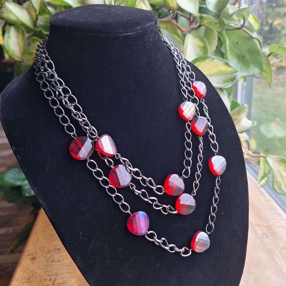 Red Faceted Plastic Bead Necklace Silver Tone Chain Three Strand Fashion